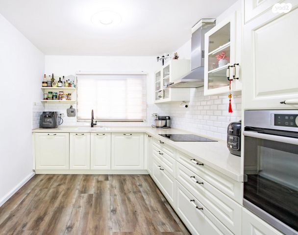 דירה, אהוד מנור 3, חתני פרס ישראל, באר יעקב