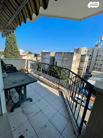 דירה, כצנלסון 15, מוצקין הותיקה, קרית מוצקין