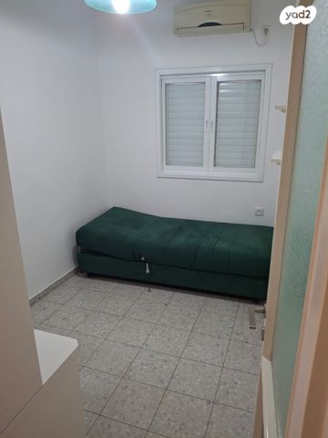 דירה, מבוא זאב 3, שכונת בן גוריון, מרכז העיר ג', רמת גן