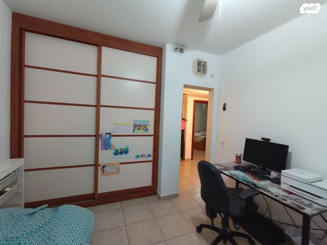 דירה, שביל הזהב 5, 2008, רעננה