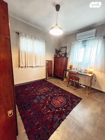 דו משפחתי, הבבלי 23, מתחם 19 - 20 (מתחם הפרחים), הוד השרון