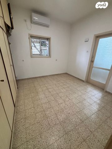 דירה, קרן קיימת לישראל 14, רמת יוסף, בת ים