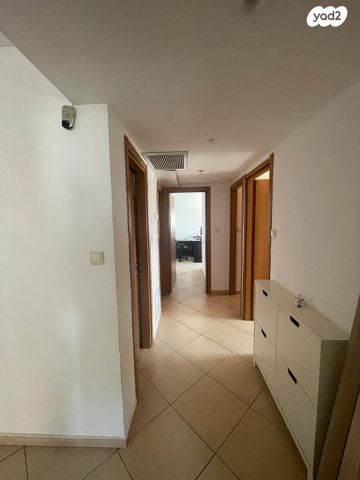 דירה, המרגנית 12, קרית אילון, חולון