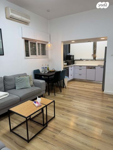 דירה, עובדיה מברטנורה 3, הצפון הישן - צפון, תל אביב יפו