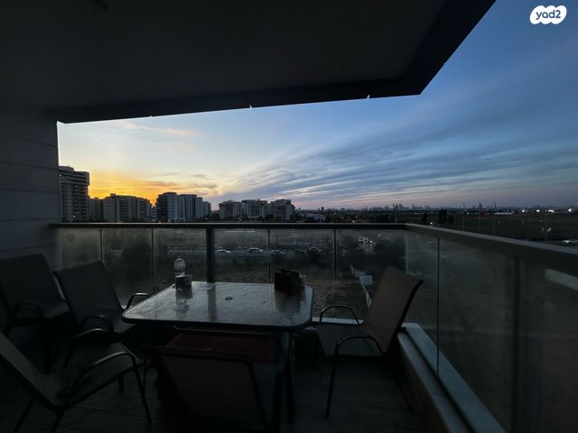 דירה, חיה רוזנטל-חביליו 11, נוריות, ראשון לציון