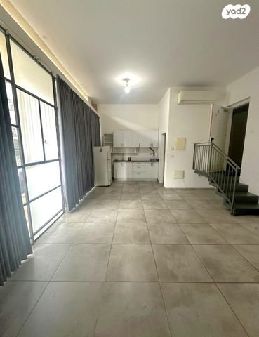 סטודיו/ לופט, רוחמה 15, צפון יפו, המושבה האמריקאית-גרמנית, תל אביב יפו