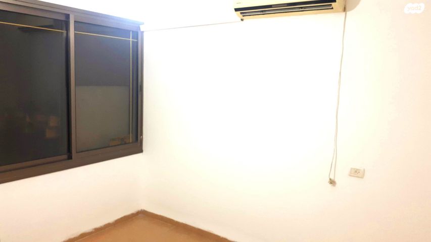 דירה, זיכרון משה 1, אזור תעשיה דורה, שלומי