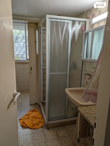 דירה, נתיב חן 39, נווה שאנן, חיפה