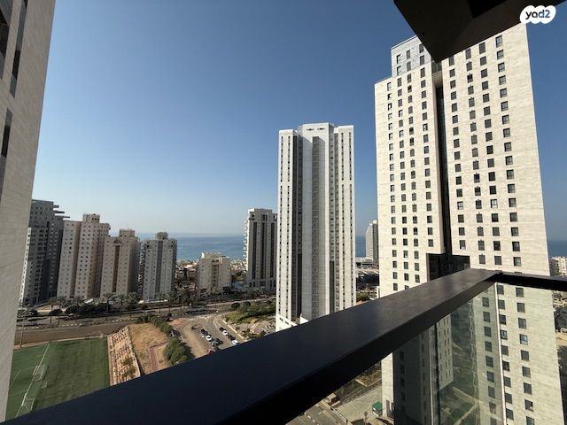 דירה, אמנון ליפקין שחק 4, נוף הטיילת, נתניה