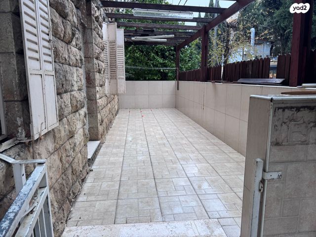 דירה, שדרות המאירי 5, קרית משה, ירושלים