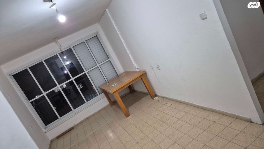 דירה, אוסישקין 14, שכונה א', באר שבע