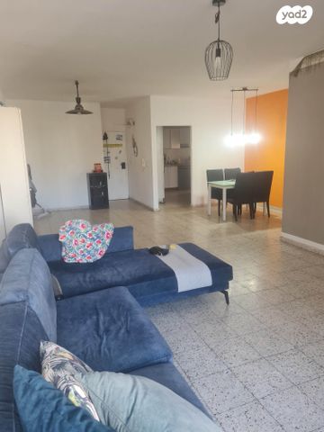 דירה, ארלוזורוב 36, פועלים א, כפר סבא