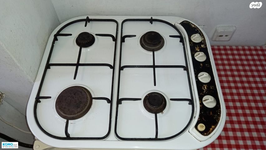 סאבלט, ליסין 13, הצפון החדש - כיכר המדינה, תל אביב יפו