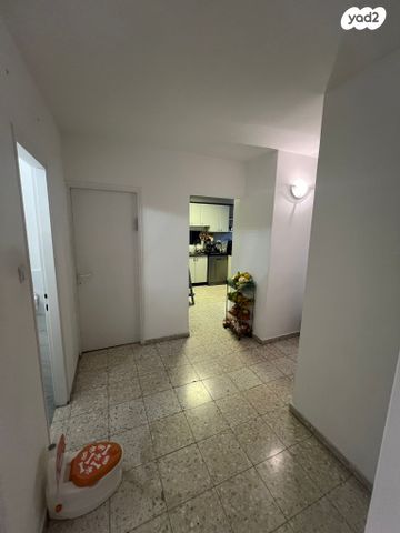 דירה, יוסף אהרונוביץ' 8, תקומה / קרית חזני, פתח תקווה