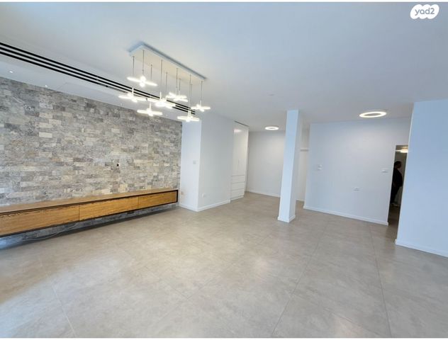 דירה, שדרות ח"ן 58, ב' / צפון מערב העיר, רחובות