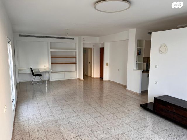 דירה, ליפסקי 21, הצפון החדש - כיכר המדינה, תל אביב יפו