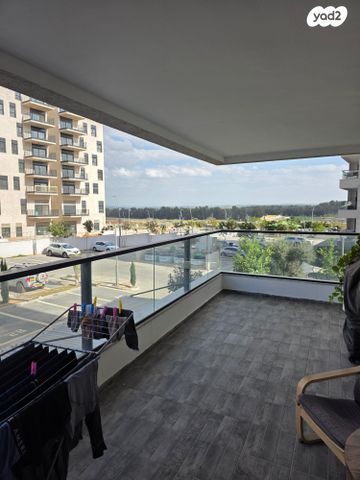 דירה, הרב אבא אבוחצירה 25, שדרות בפארק, שדרות