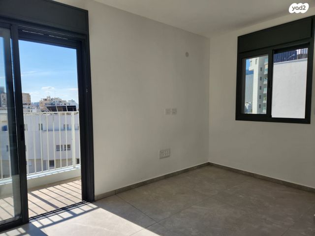 דירה, תרע"ד 6, שכונת הראשונים, רמת גן