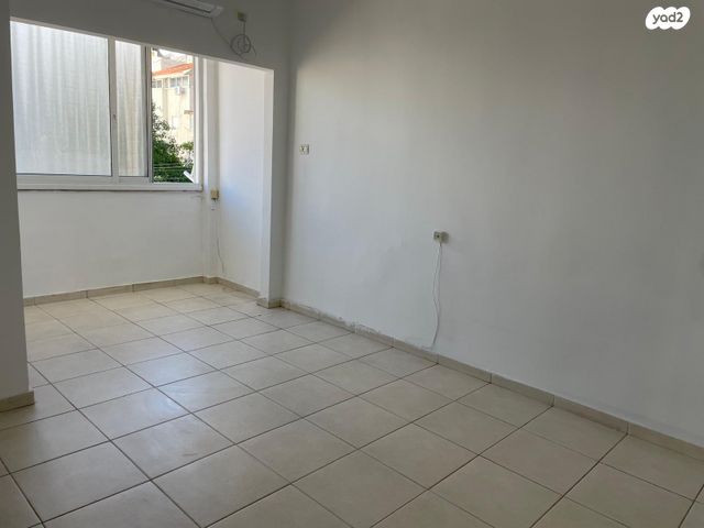 דירה, המלכים 2, ד' / מערב מרכז העיר, רחובות