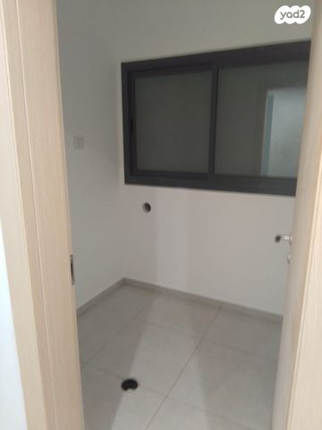 דירה, אריאל שרון 2, נווה שרון / שער העיר, נתיבות