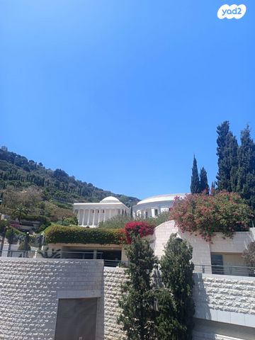 דירה, שדרות אליהו גולומב 12, הדר עליון, חיפה