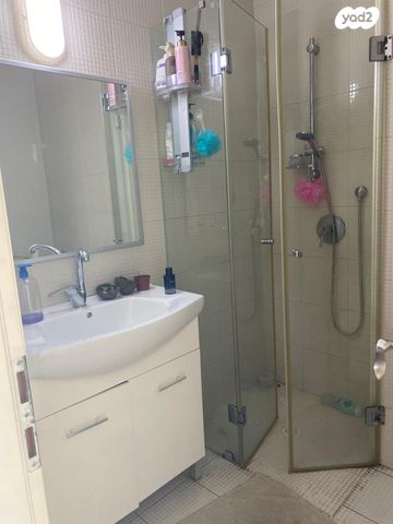 דירה, מוריה 40, גולן, רמת השרון