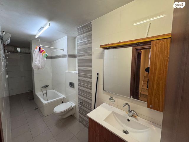 דירה, שדרות המאירי 5, קרית משה, ירושלים