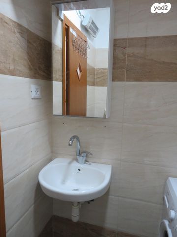 דירה, אמרי חיים 48, נווה און, בני ברק