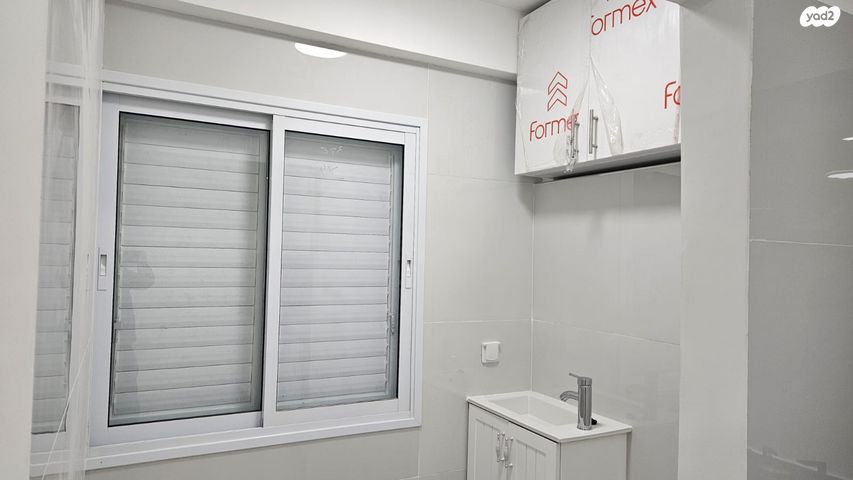 דירה, הגיבור האלמוני 56, יד אליהו, תל אביב יפו