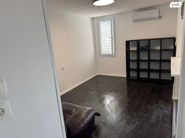 גיורא יוספטל 6