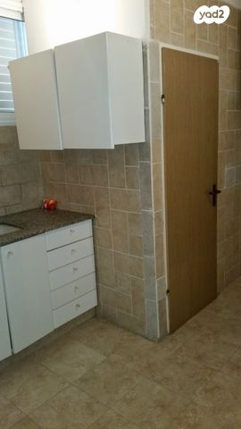 יחידת דיור, פנחס רוזן 12, הרצליה ב', הרצליה