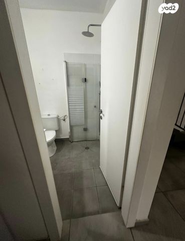 סטודיו/ לופט, רוחמה 15, צפון יפו, המושבה האמריקאית-גרמנית, תל אביב יפו