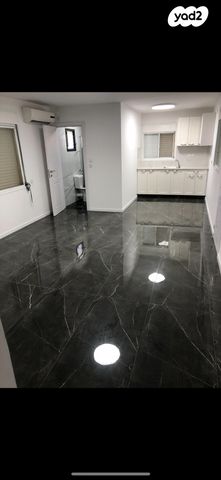 יחידת דיור, הרימונים 14, בית אליעזר, חדרה