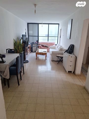 דירה, תר"ן 15, א' / צפון מזרח העיר, רחובות