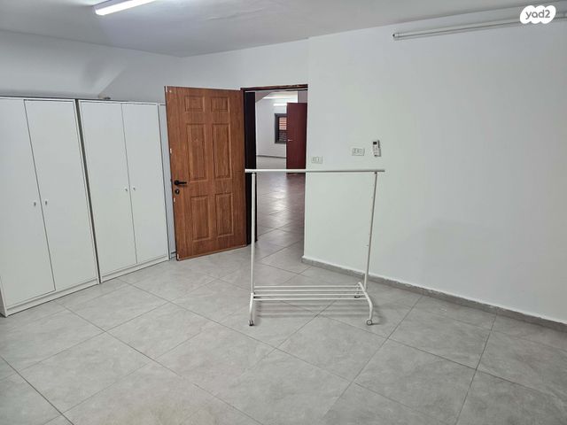 שדרות אבא חושי 111