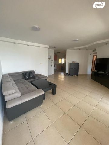 דירה, המרגנית 12, קרית אילון, חולון