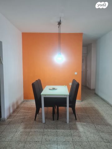 דירה, ארלוזורוב 36, פועלים א, כפר סבא