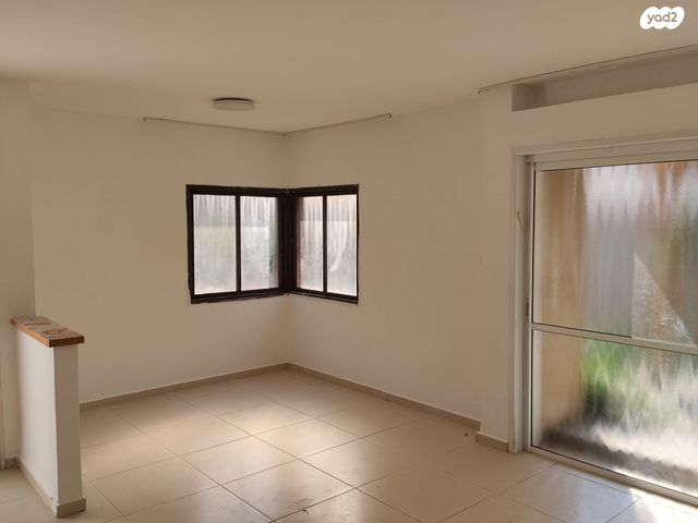 בית פרטי/ קוטג', גולדנברג 6, שכונת האוצר, חדרה