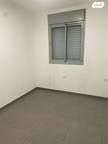 דירה, קרל פופר 13, קרית המדע, נתניה