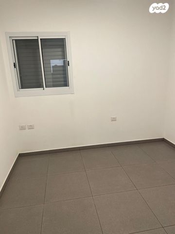 דירה, קרל פופר 13, קרית המדע, נתניה