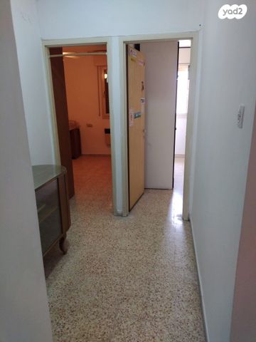 דירה, השישה עשר 8, פסגת זאב, ירושלים