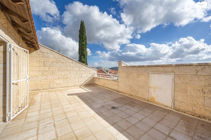 בית פרטי/ קוטג', מוצא הקטנה 18, מעוז ציון א', מבשרת ציון