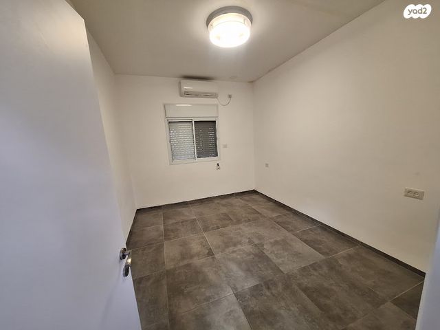 דירת גן, יוסף אהרונוביץ' 7, נאות גנים, נתניה