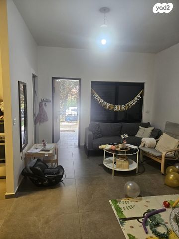 דירת גן, בעל מלאכת שלמה 11, שבזי, ראש העין