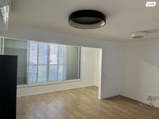 דירה, ז'בוטינסקי 2, אברמוביץ', ראשון לציון