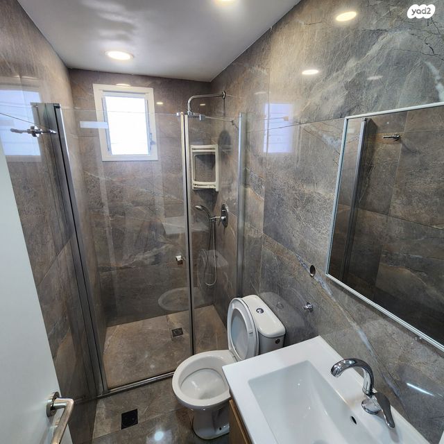 יחידת דיור, לוס אנג'לס 1, אופיר, אילת