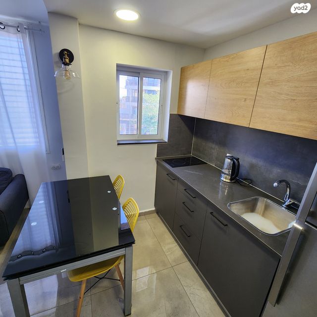 יחידת דיור, לוס אנג'לס 1, אופיר, אילת