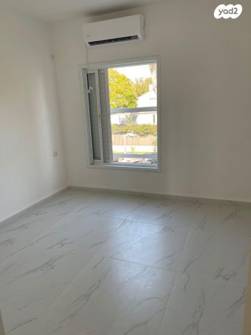 גג/ פנטהאוז, קהילת קובנה 2, נאות אפקה א', תל אביב יפו