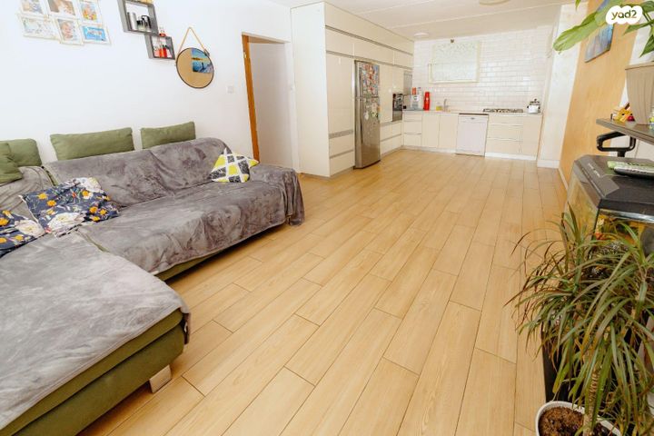 דירה, שדרות זלמן שז"ר 29, עין שרה, נהריה