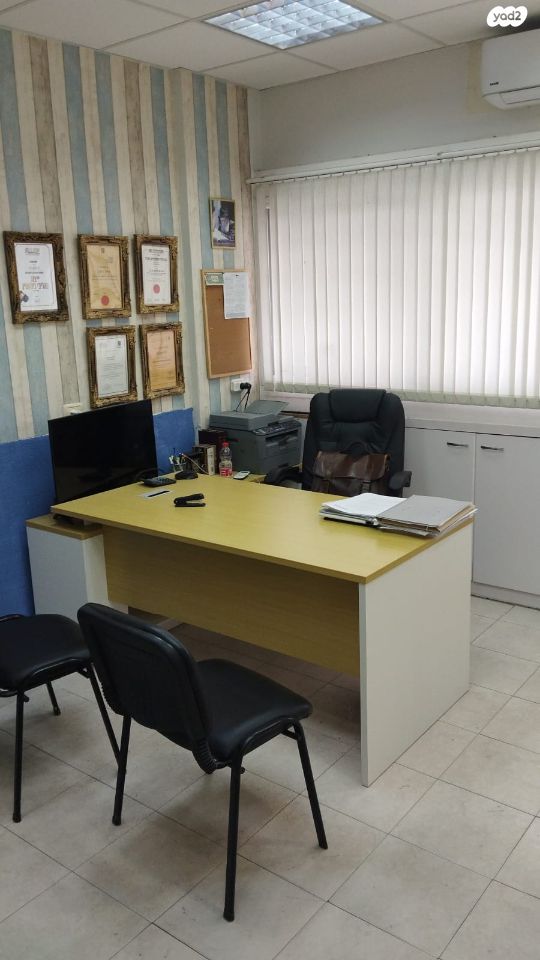 טשרניחובסקי 24